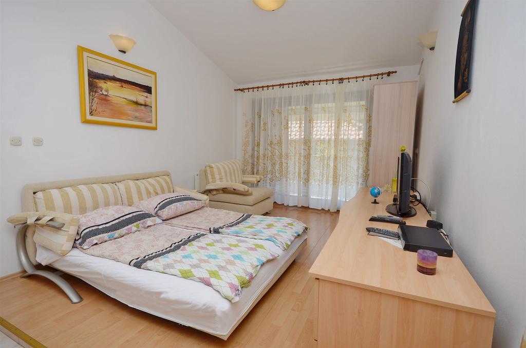 Apartments Miroslava Vodice Exterior foto